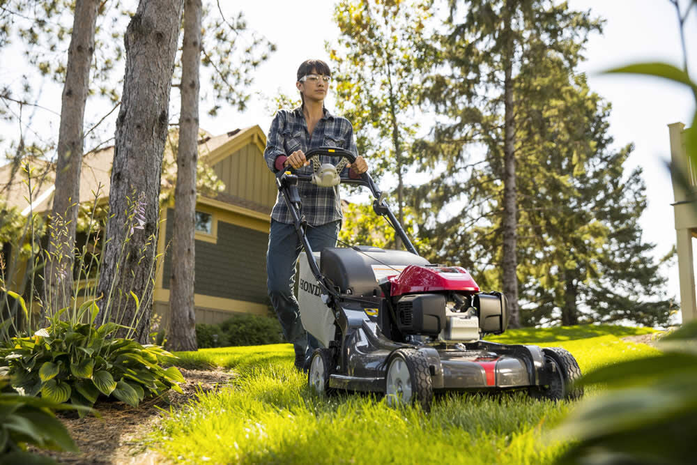 Honda Lawn Mower Self Propelled Walk Behind 21" Select Drive 4-in-1 Versamow HRX217VYA from Honda?? Last Day For Clearance