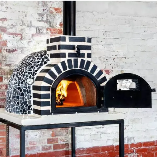 The La Piazza Piccolo Pizza Oven