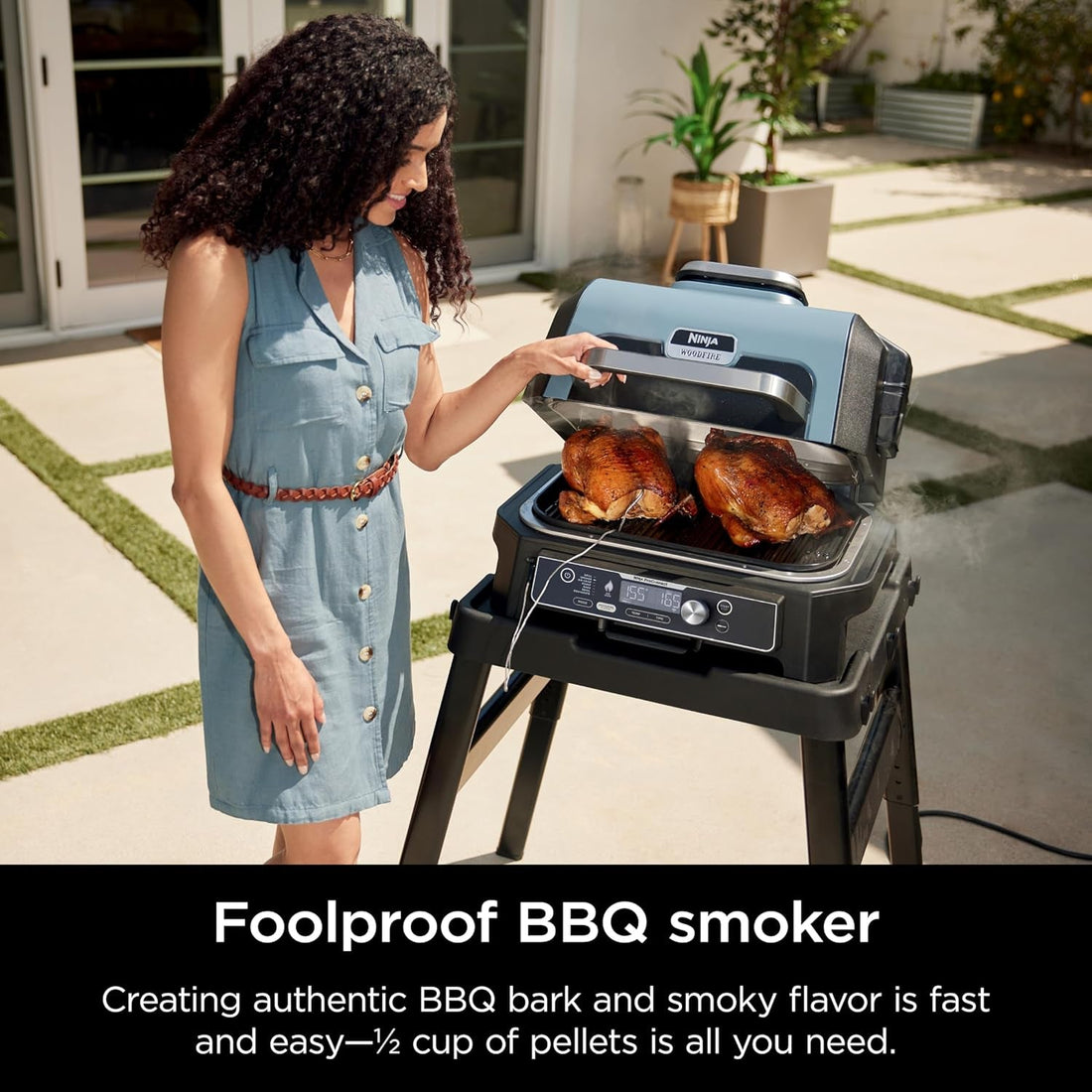 XL Smart Grill Smoker: 7-in-1, App Control, Black